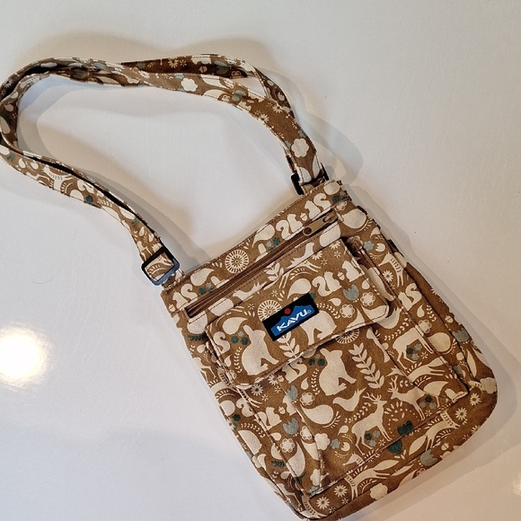 Kavu Tan and Cream Patterned Bag - Picture 9 of 14